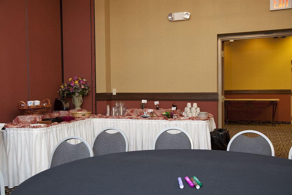 Holiday Inn Hotel & Suites Owatonna Restaurace fotografie