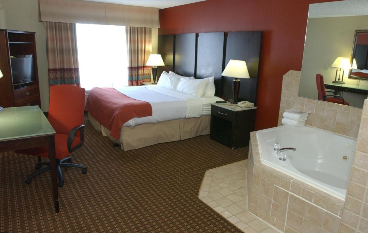 Holiday Inn Hotel & Suites Owatonna Exteriér fotografie